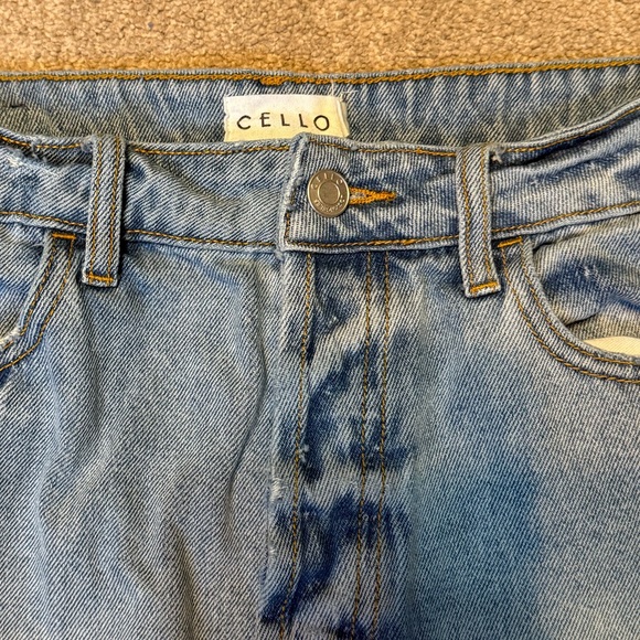 Cello Light Wash Raw Hem Button Fly High Rise Straight Leg Jeans Size 9 - Picture 3 of 6
